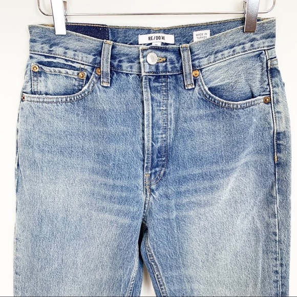 Re/Done | Original 90s Loose Straight Jeans in Light Worn - Picture 4 of 10